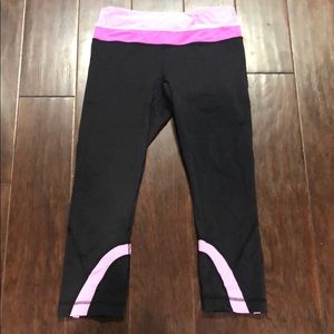 Lululemon cropped workout pants